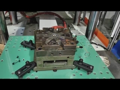 160টন উল্লম্ব একক স্লাইড ইনজেকশন ছাঁচনির্মাণ মেশিন কেবিন এয়ার ফিল্টারের জন্য ব্যবহৃত হয়